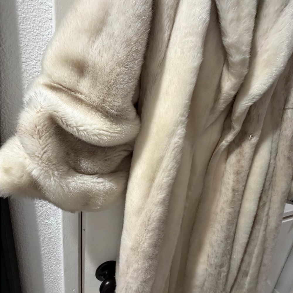 Vintage Fur Coat Elegant Cream Size Womens Med 20th Century 70s - Picture 4 of 9